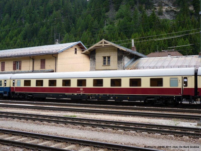 Clicca per vedere l'immagine alla massima grandezza