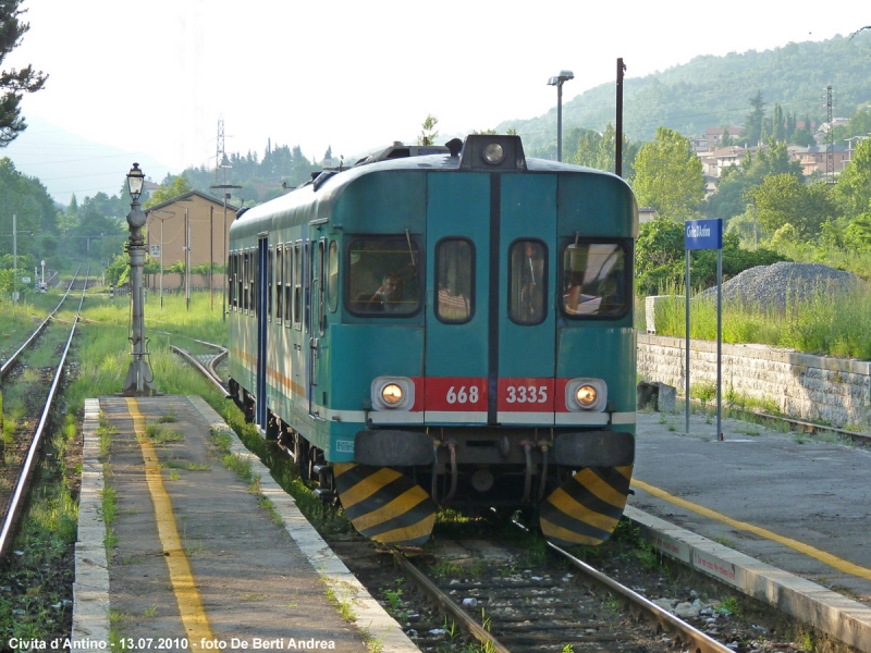 Clicca per vedere l'immagine alla massima grandezza