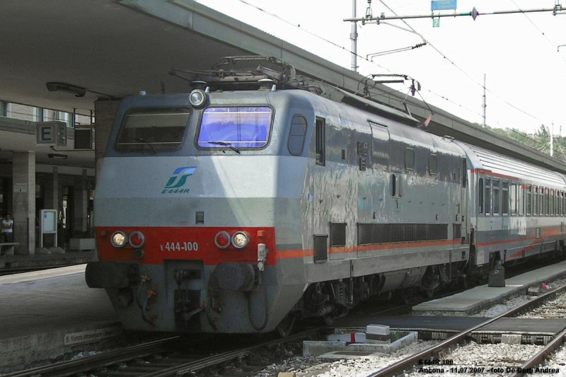 Clicca per vedere l'immagine alla massima grandezza