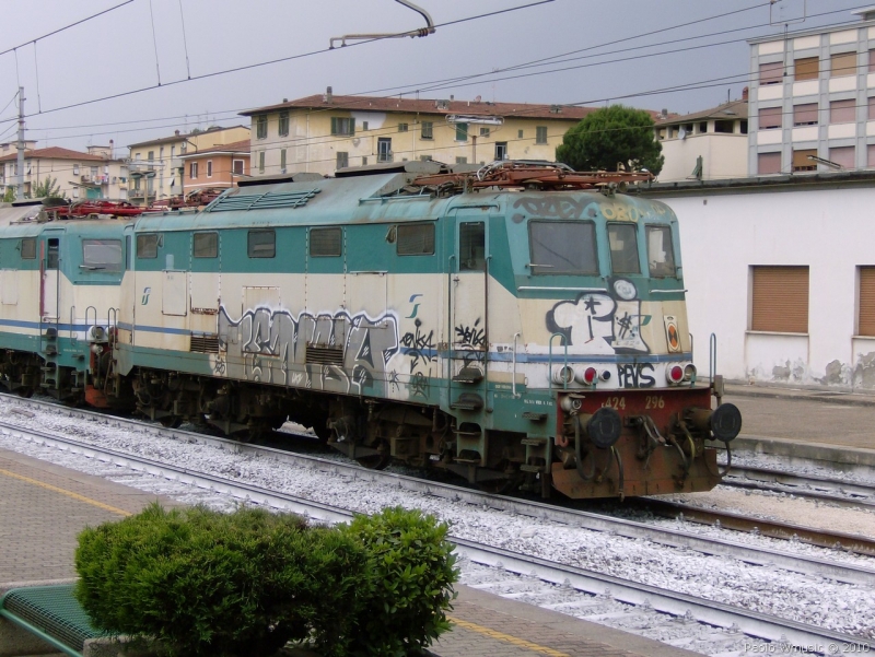Clicca per vedere l'immagine alla massima grandezza