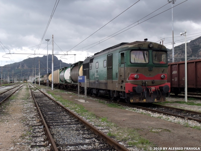 Clicca per vedere l'immagine alla massima grandezza