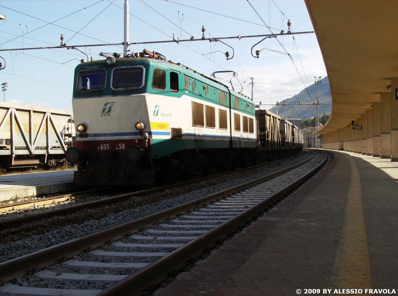 Clicca per vedere l'immagine alla massima grandezza