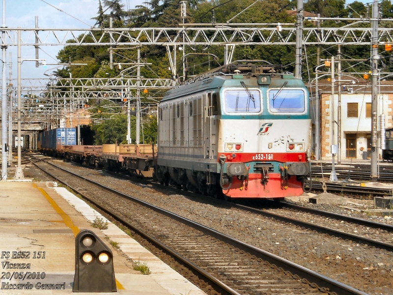 Clicca per vedere l'immagine alla massima grandezza