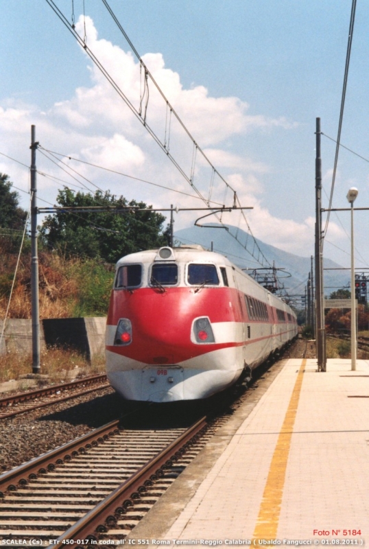 Clicca per vedere l'immagine alla massima grandezza