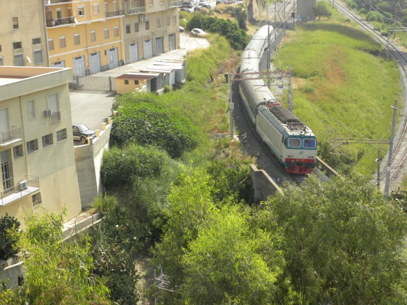 Clicca per vedere l'immagine alla massima grandezza