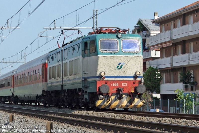 Clicca per vedere l'immagine alla massima grandezza