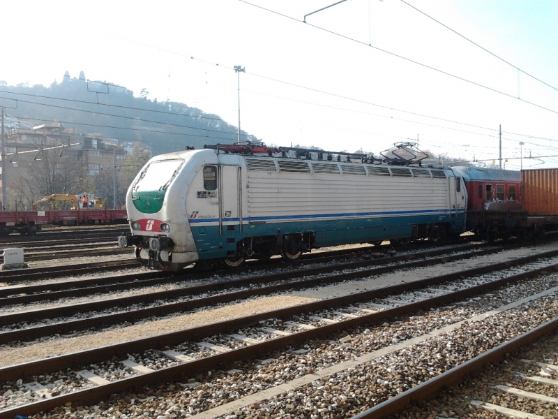 Clicca per vedere l'immagine alla massima grandezza