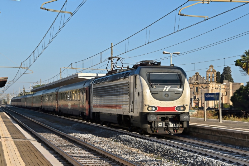 Clicca per vedere l'immagine alla massima grandezza