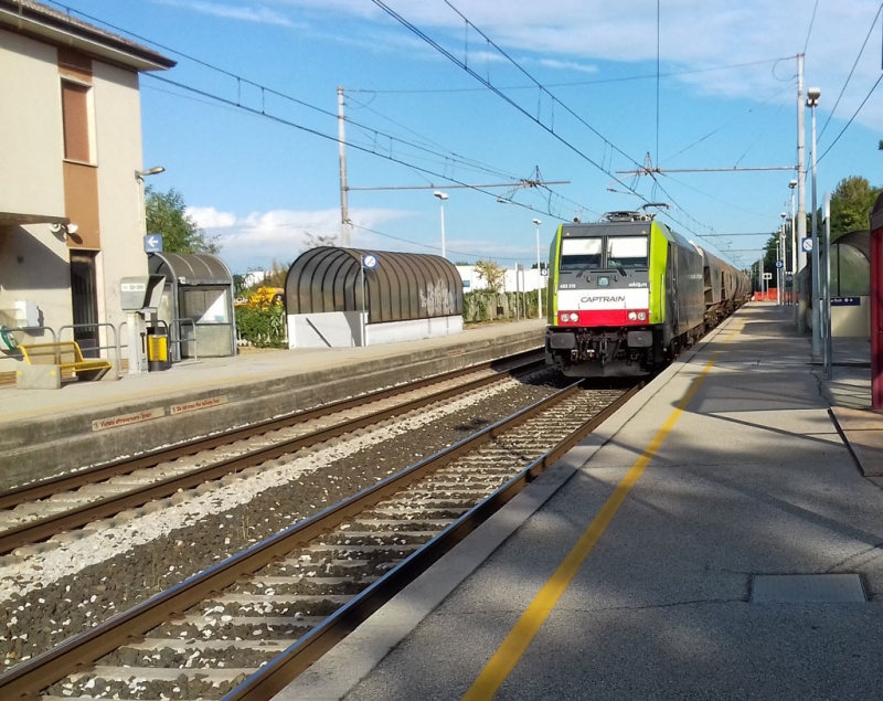 Clicca per vedere l'immagine alla massima grandezza