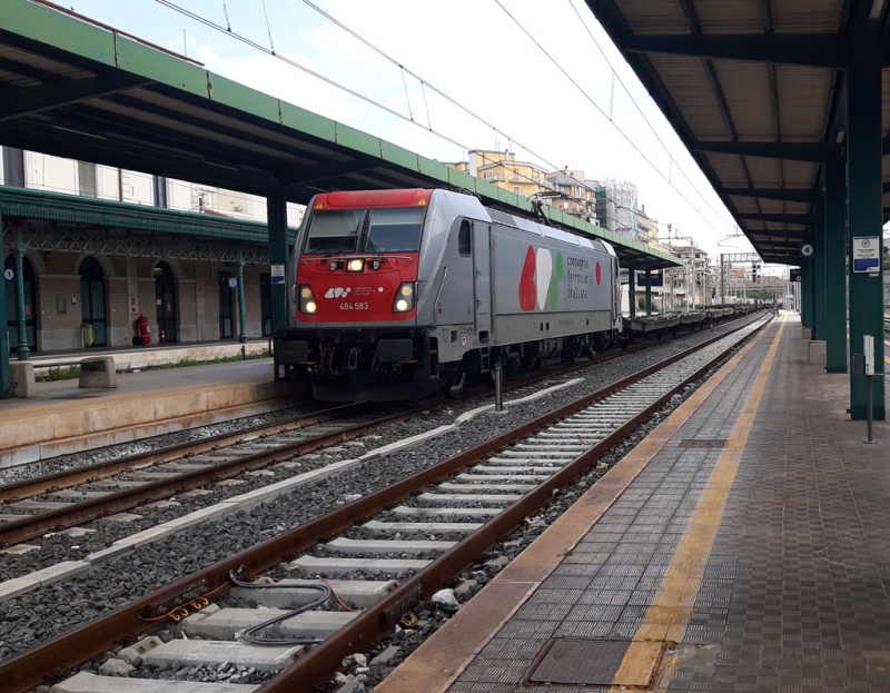 Clicca per vedere l'immagine alla massima grandezza