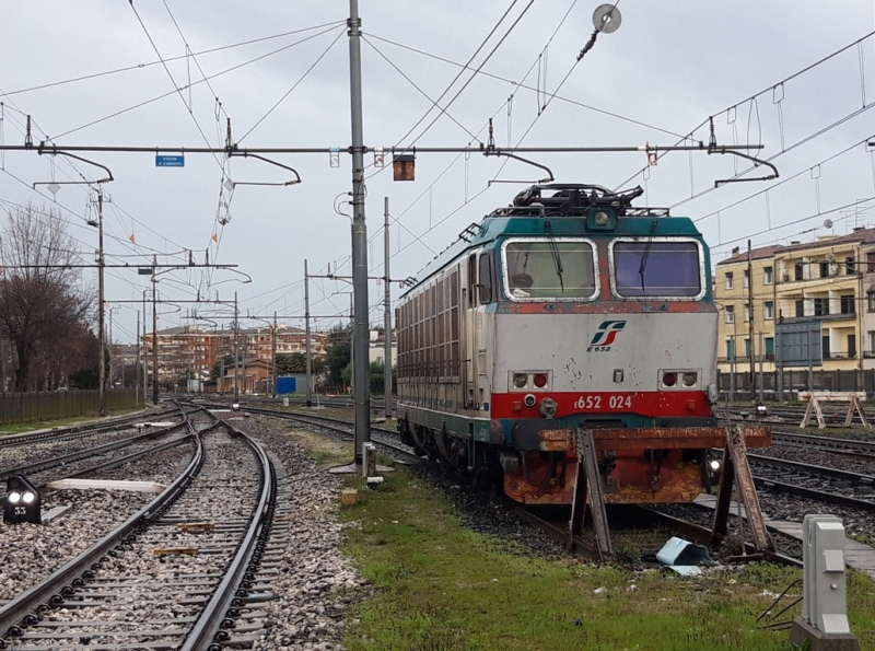 Clicca per vedere l'immagine alla massima grandezza