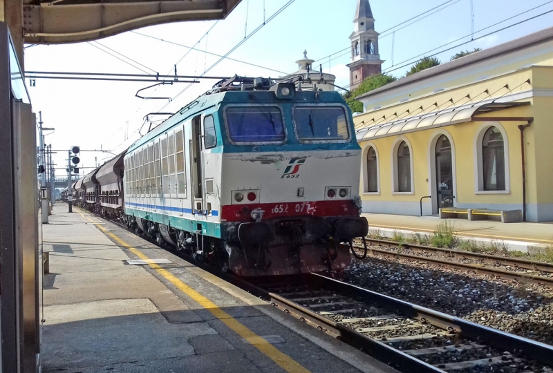 Clicca per vedere l'immagine alla massima grandezza