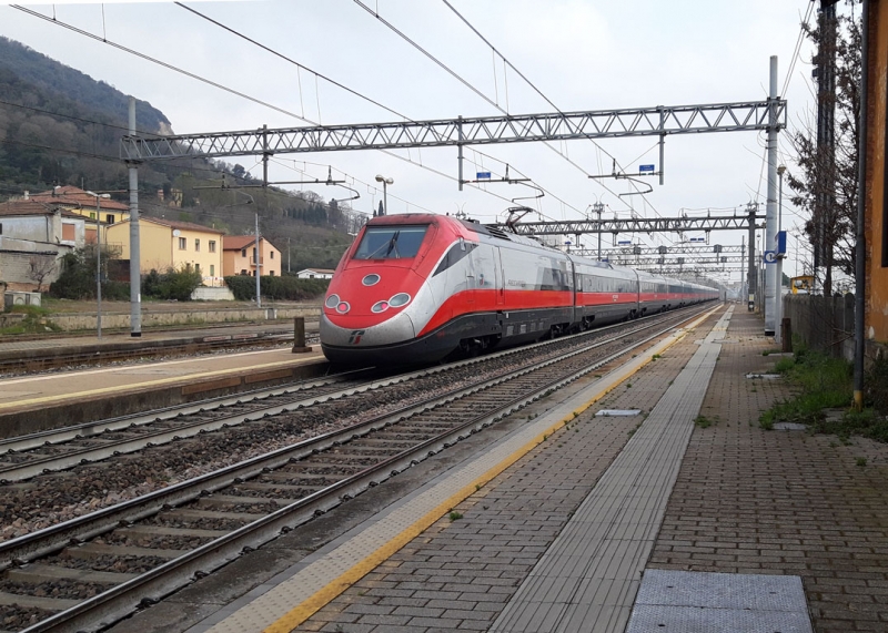 Clicca per vedere l'immagine alla massima grandezza