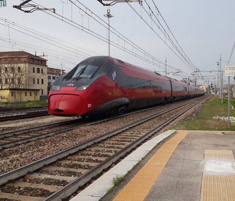 Clicca per vedere l'immagine alla massima grandezza