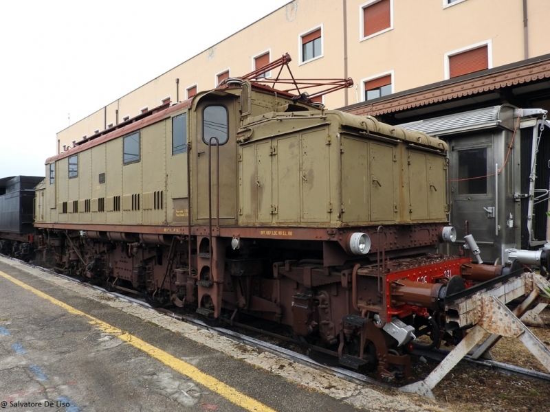 Clicca per vedere l'immagine alla massima grandezza