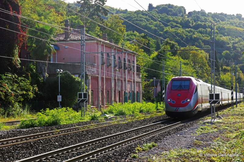 Clicca per vedere l'immagine alla massima grandezza