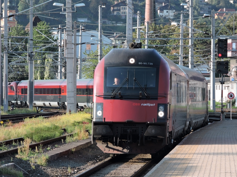 Clicca per vedere l'immagine alla massima grandezza