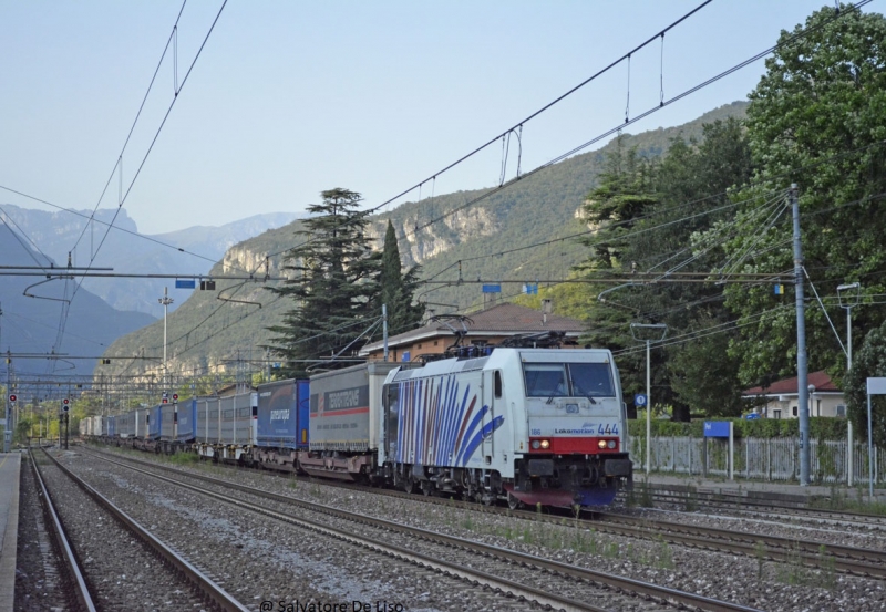 Clicca per vedere l'immagine alla massima grandezza