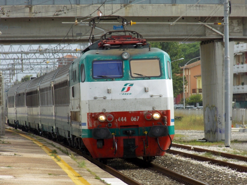 Clicca per vedere l'immagine alla massima grandezza