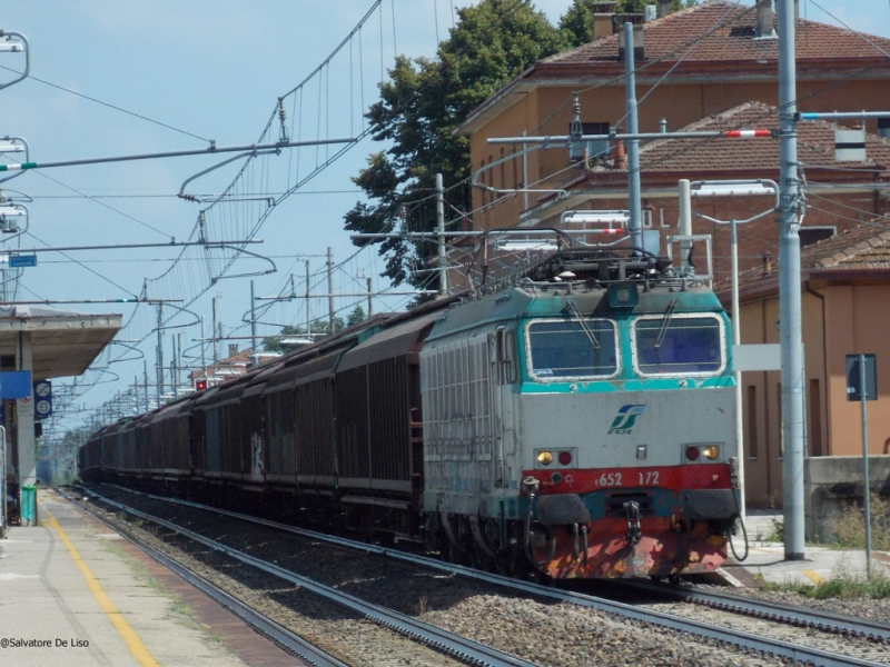 Clicca per vedere l'immagine alla massima grandezza