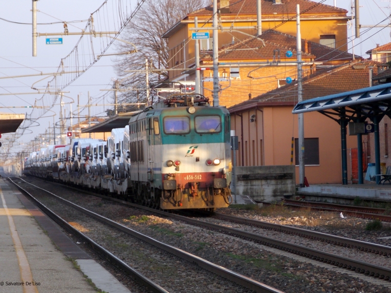 Clicca per vedere l'immagine alla massima grandezza